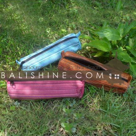 Balishine: Your natural source of indonesian handicraft presents in its Various collection the Pencil Case:420MKN5049:This pencil-case is a handicraft of Bali made from textile with zip. Lot of choice of textile, contact us.  Lot of choice of textile and color, contact us.