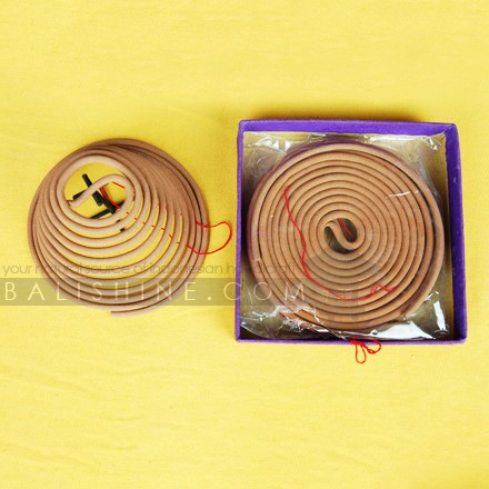 Balishine: Your natural source of indonesian handicraft presents in its Various collection the 3 Pcs Spiral Coil:44ARJ542403:This spiral coil is produced in Bali made from tropical pulp flower. 1 coil is burning for 24 hours but you can stop it and start it again.  Also available in aromas : Amber, Apple, Bergamot, Cacao, Canabis, Chempaka, Cinnamon, Citronnella, Clove, Coconut, Coffe, Darshan, Euqaliptus, Frangipani, Gardenia, Grass, Jasmine, Krishna Musk, Lavender, Lemon, Lotus, Macana, Mango, Musk, Nagchampa, Narcis, Night Queen,  Opium, Orange, Orchid, Passion Fruit, Patchouly, Peppermint, Rose, Rosemary, Sakura, Sandalwood, Spice, Strawberry, Sweet balinese, Variety, Vetiver, Ylang-Ylang, Vanilla, Lotus.