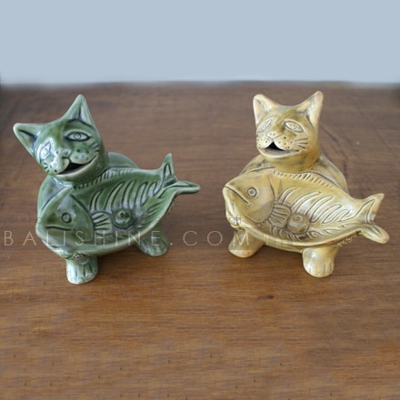 Balishine: Your natural source of indonesian handicraft presents in its Various collection the Incense Stick Holder:44AGG596112:This incense sticks holder is produced in Bali made from ceramic.  Same as picture