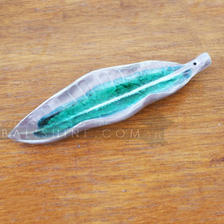 Balishine: Your natural source of indonesian handicraft presents in its Various collection the Incense Stick Holder:44AGG596134:This incense sticks holder is produced in Bali made from ceramic.  Same as picture