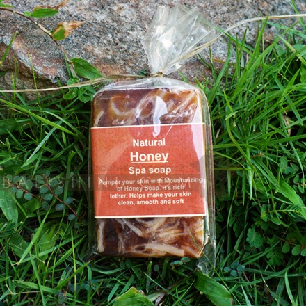 Balishine: Your natural source of indonesian handicraft presents in its Various collection the Natural Transparent Soap with Shavings:44ARJ555026:This natural transparent soap with shavings is produced in Bali made from tropical pulp flower.   Also available in aromas : Papaya, Chempaka,  Frangipani, Jasmine, Lavender, Sandalwood, Ylang-Ylang, Vanilla, Lotus.