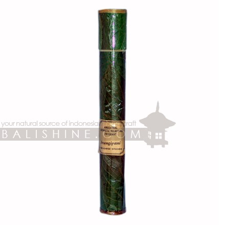Balishine: Your natural source of indonesian handicraft presents in its Various collection the Tube Incenses Sticks:44ARJ542370:These incense sticks is produced in Bali made from tropical pulp flower. 20  natural sticks inside a green leaf tube packing.  Also available in aromas : Amber, Apple, Bergamot, Cacao, Canabis, Chempaka, Cinnamon, Citronnella, Clove, Coconut, Coffe, Darshan, Euqaliptus, Frangipani, Gardenia, Grass, Jasmine, Krishna Musk, Lavender, Lemon, Lotus, Macana, Mango, Musk, Nagchampa, Narcis, Night Queen,  Opium, Orange, Orchid, Passion Fruit, Patchouly, Peppermint, Rose, Rosemary, Sakura, Sandalwood, Spice, Strawberry, Sweet balinese, Variety, Vetiver, Ylang-Ylang, Vanilla, Lotus.