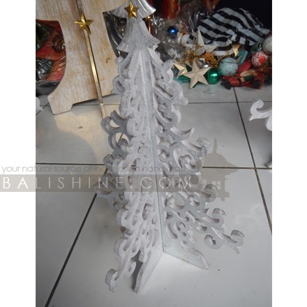 Balishine: Your natural source of indonesian handicraft presents in its Various collection the Christmas Tree Small:413RAT7933:This christmas tree is produced in Bali and made from MDF wood.   Other color possible.
