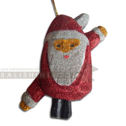 Balishine: Your natural source of indonesian handicraft presents in its Various collection the Hanging Christmas Decorations:413RAT7936:This hanging christmas decoration is produced in Bali and made from natural albasia wood.   
