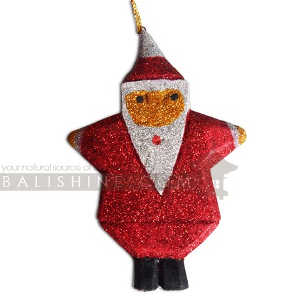 Balishine: Your natural source of indonesian handicraft presents in its Various collection the Hanging Christmas Decorations:413RAT7938:This hanging christmas decoration is produced in Bali and made from natural albasia wood.   
