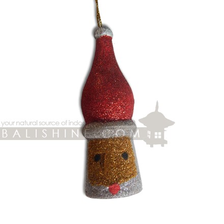 Balishine: Your natural source of indonesian handicraft presents in its Various collection the Hanging Christmas Decorations:413RAT7939:This hanging christmas decoration is produced in Bali and made from natural albasia wood.   