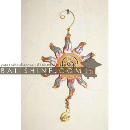 Balishine: Your natural source of indonesian handicraft presents in its Various collection the Hanging Sun:413MAH6071:This christmas hanging decoration is produced in Bali and made from stainless  Same as picture