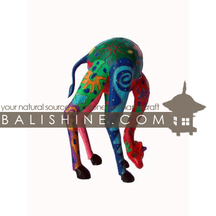 Balishine: Your natural source of indonesian handicraft presents in its Various collection the MoneyBox:415BAL6519:This giraffe bank is produced in Bali made from albesia wood with coconut shell.  Full color