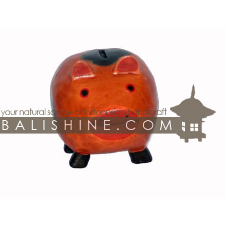 Balishine: Your natural source of indonesian handicraft presents in its Various collection the MoneyBox:415TOS6528:This pig bank is a handicraft of Bali made from albesia wood.  Full color