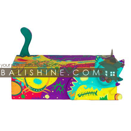 Balishine: Your natural source of indonesian handicraft presents in its Various collection the Box :415KAG7462:This rectangular box is produced in Bali made from albesia wood.  Full color