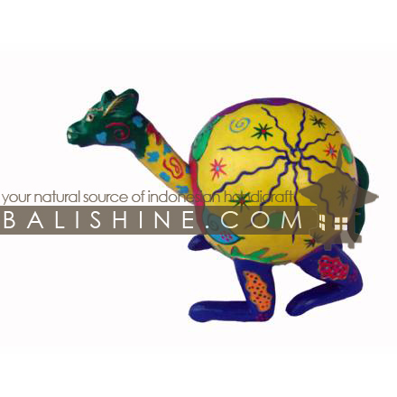 Balishine: Your natural source of indonesian handicraft presents in its Various collection the Funny Handicraft:415BAL7556:This funny animal is produced in Bali made from albesia wood with coconut shell. This giraffe move the head.  Full color