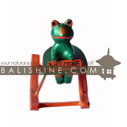 Balishine: Your natural source of indonesian handicraft presents in its Various collection the Funny Handicraft:415TOS7597:This funny aimal is produced in Bali made from albesia wood with white synthetic string.  Full color