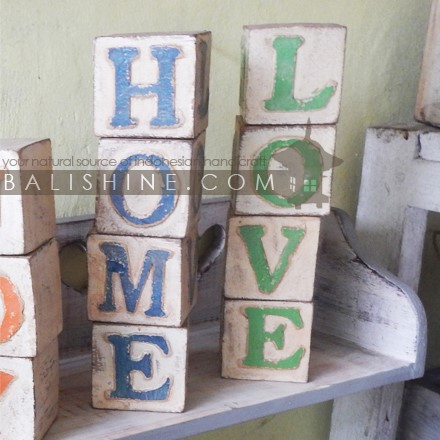 Balishine: Your natural source of indonesian handicraft presents in its Various collection the Love Cube:415KAC77849:These cube are produced in Bali made from albasia wood. HOME or LOVE available. 4 cubes.  Custom writting possible? Let us know your word?