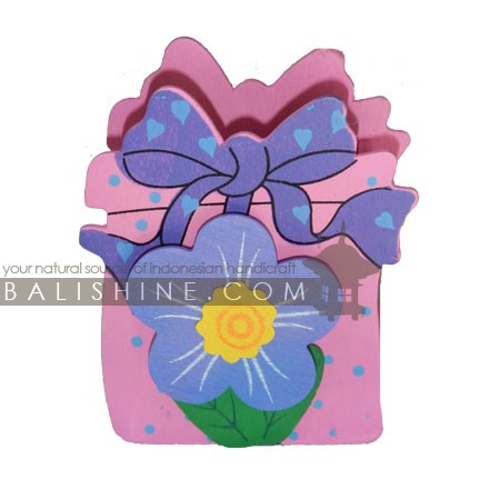 Balishine: Your natural source of indonesian handicraft presents in its Various collection the Pencil Holder:415PUA76713:This pencil holder is produced in Bali and made from MDF wood.  Full color