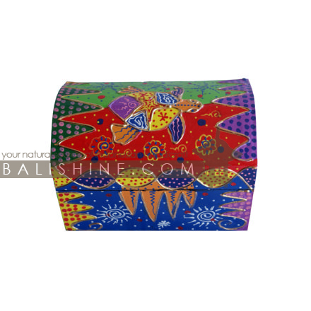 Balishine: Your natural source of indonesian handicraft presents in its Various collection the Wooden Box:415KAG77026:This wooden box is made from albasia wood.  