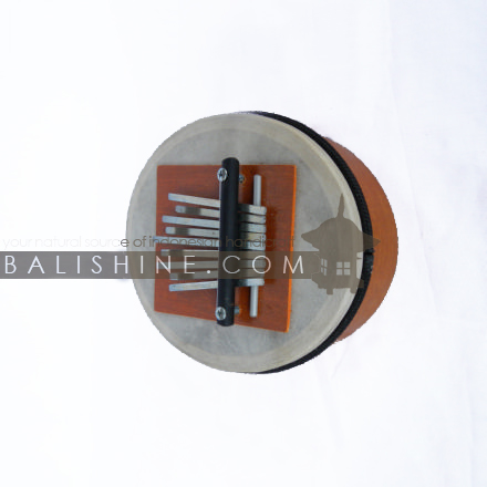 Balishine: Your natural source of indonesian handicraft presents in its Various collection the Carimba:412CIK606738:This carimba is a handicraft of Bali made from natural leather, stainless and mahogany wood.  