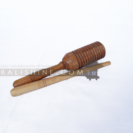 Balishine: Your natural source of indonesian handicraft presents in its Various collection the Crac crac:412CIK606742:This music instrument is a handicraft of Bali made from mahogany wood.  