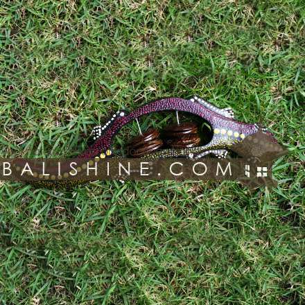 Balishine: Your natural source of indonesian handicraft presents in its Various collection the Rattle Gaecko:412CIK603549:This ratlle is a handicraft of Bali made from painting plywood.  Mix color