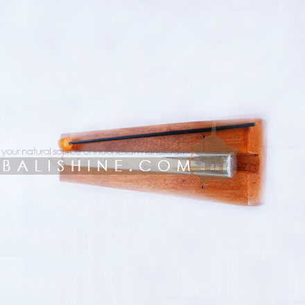 Balishine: Your natural source of indonesian handicraft presents in its Various collection the Xylophone:412CIK606739:This xylophone 1 tune is a handicraft of Bali made from stainless and mahogany wood.  Stainless diam. 16mm.