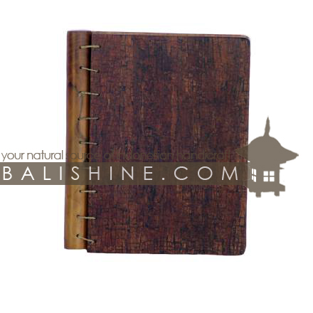 Balishine: Your natural source of indonesian handicraft presents in its Various collection the Notebook:45DIV17858:This notebook is produced in Bali made from teak wood with natural parfumed tropical spice known as cinamon with resin. Inside 40 pages with recycle paper.  
